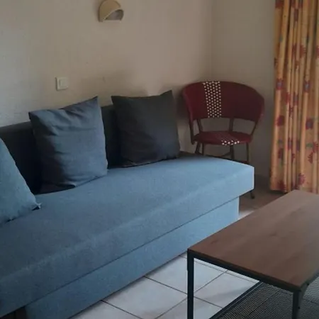 Avec Animaux Admis - 2 Pers. - Api-1-52-2345 Marvejols