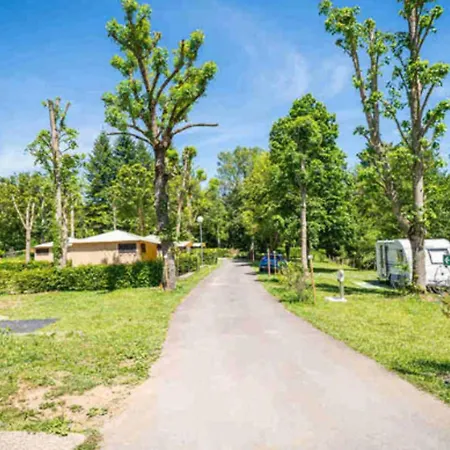 Camping Avec Animaux Admis - 2 Pers. - Api-1-52-2345